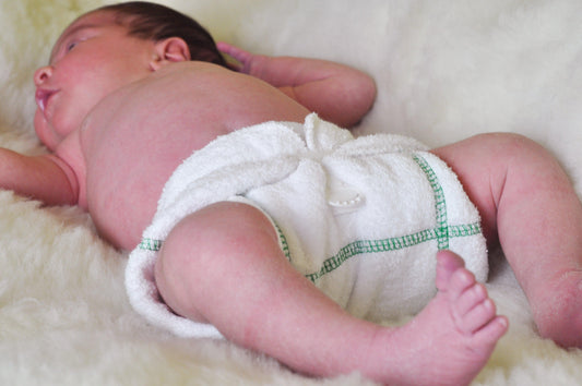 What you need to know when choosing cloth nappies for nighttime.