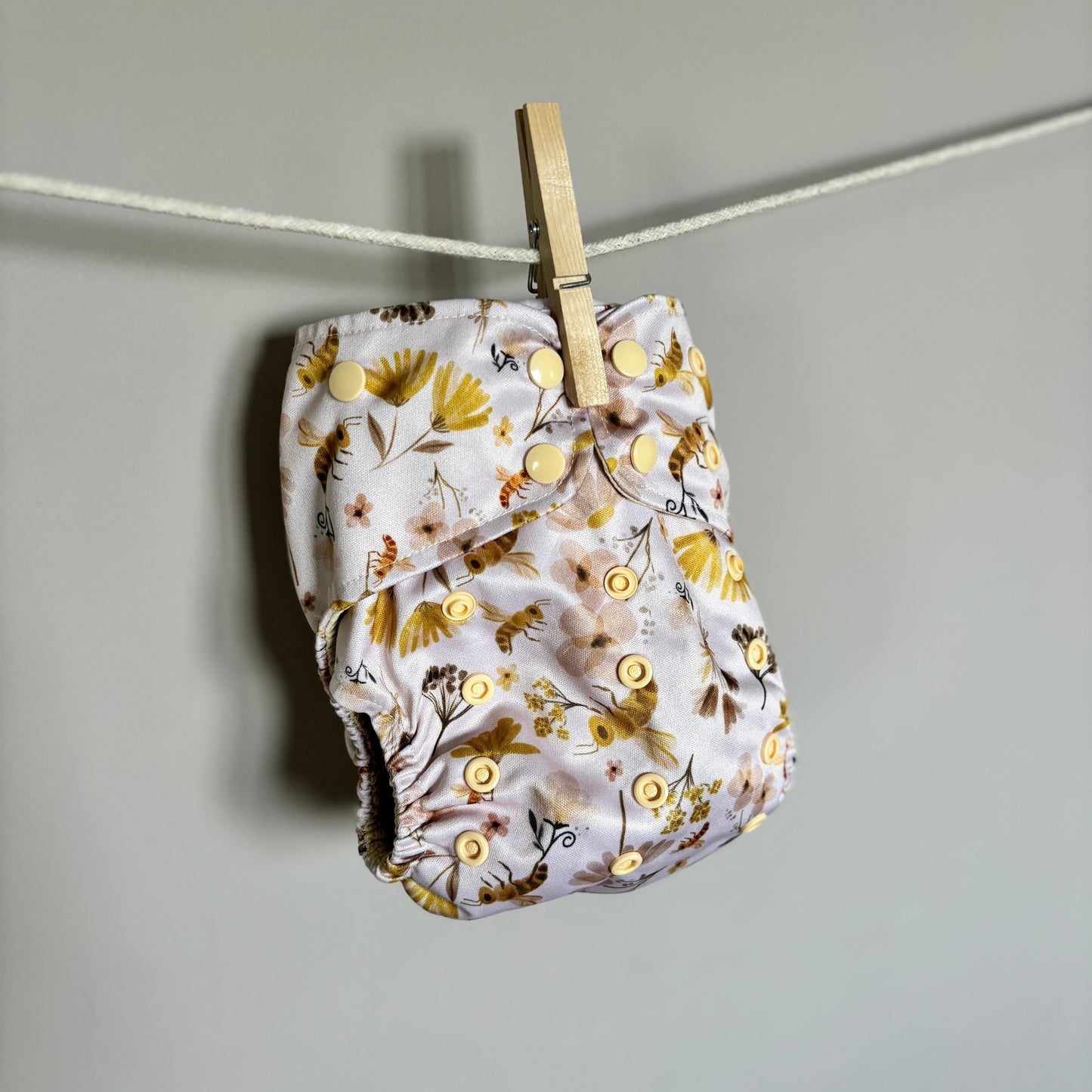 Lighthouse Kids Company Supreme All in One Nappy 15-55 lbs-All In One Nappy-Lighthouse Kids Co-Bee-The Nappy Market