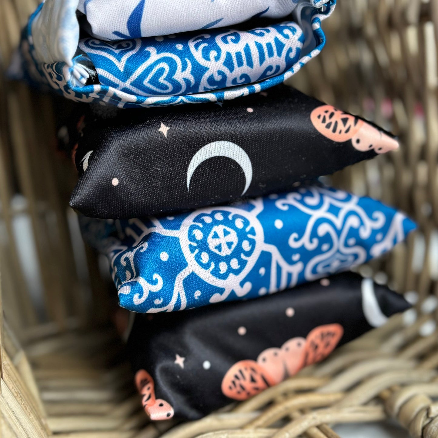 Eco Mini Contour Cloth Pad Set with Wrapper Bag - Day / Medium Flow-Cloth Sanitary Pads-Eco Mini-Roastrip-The Nappy Market