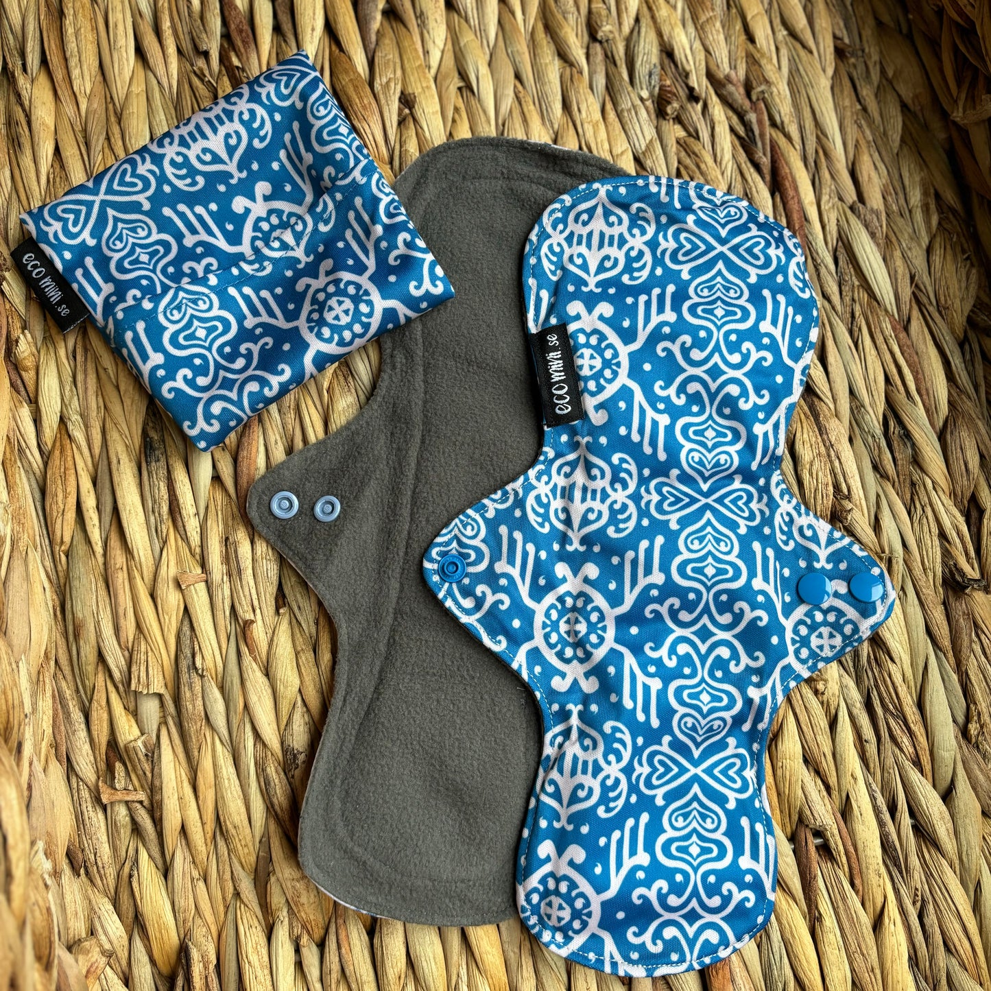 Eco Mini Contour Cloth Pad Set with Wrapper Bag - Day / Medium Flow-Cloth Sanitary Pads-Eco Mini-Roastrip-The Nappy Market