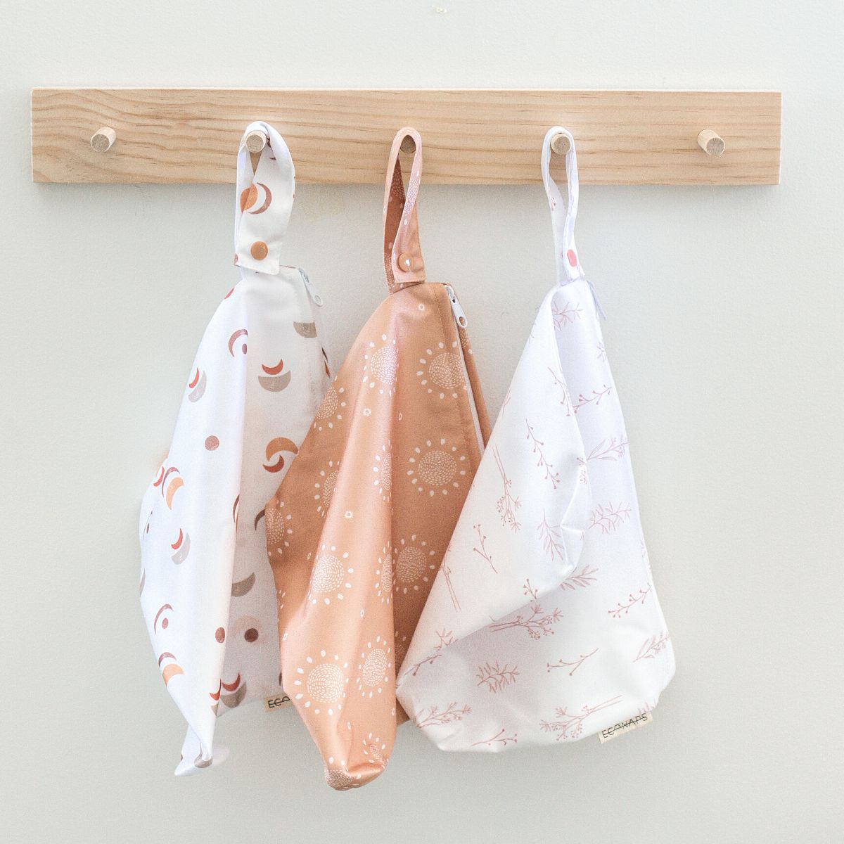 EcoNaps Mid Wet Bag-Wet Bag-EcoNaps-Rainbow Dreaming-The Nappy Market